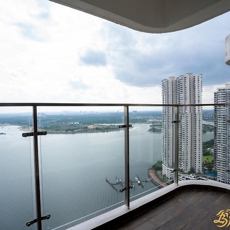 Scenic Country Garden Danga Bay By Lions Bay Apartment Johor Bahru Exterior photo