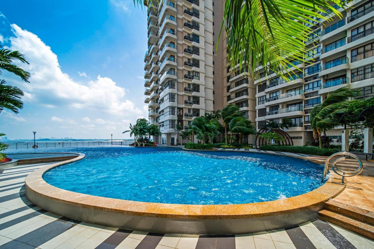 Scenic Country Garden Danga Bay By Lions Bay Apartment Johor Bahru Exterior photo
