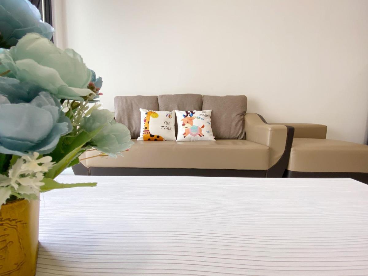 Scenic Country Garden Danga Bay By Lions Bay Apartment Johor Bahru Room photo