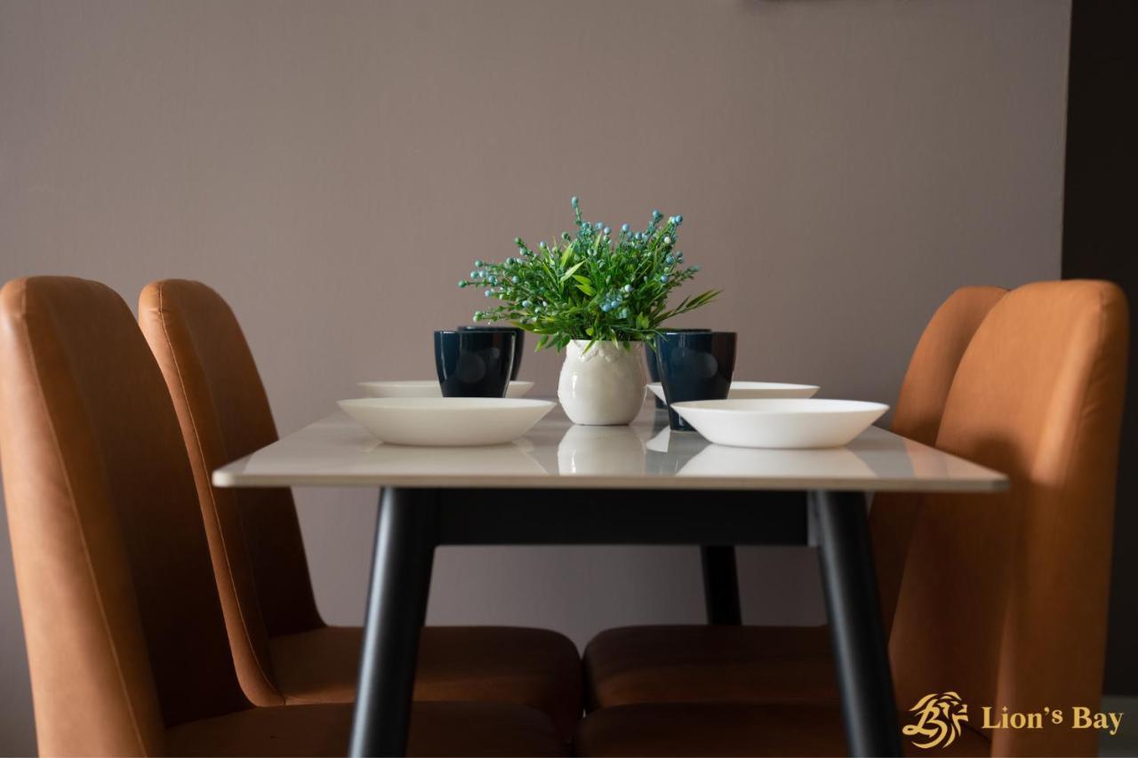 Scenic Country Garden Danga Bay By Lions Bay Apartment Johor Bahru Room photo