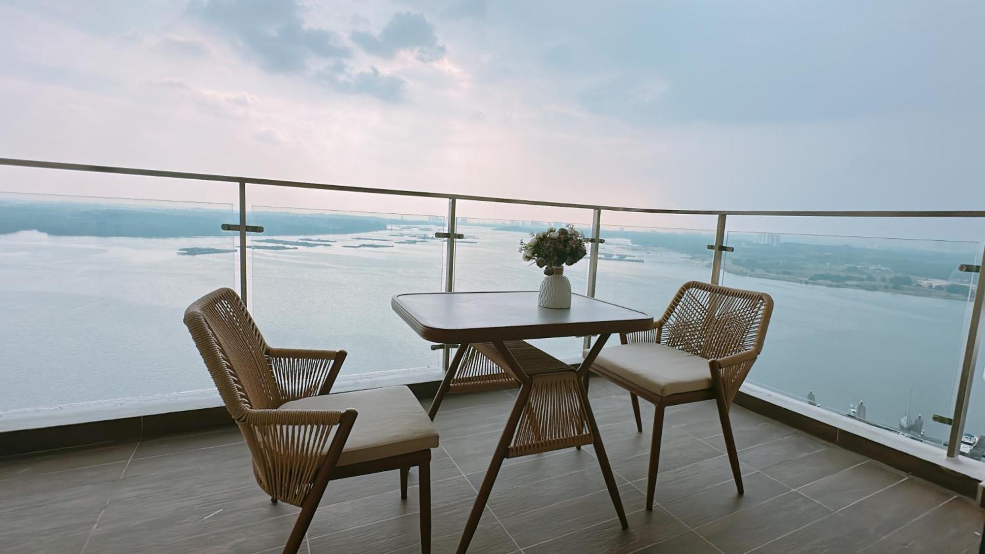 Scenic Country Garden Danga Bay By Lions Bay Apartment Johor Bahru Exterior photo