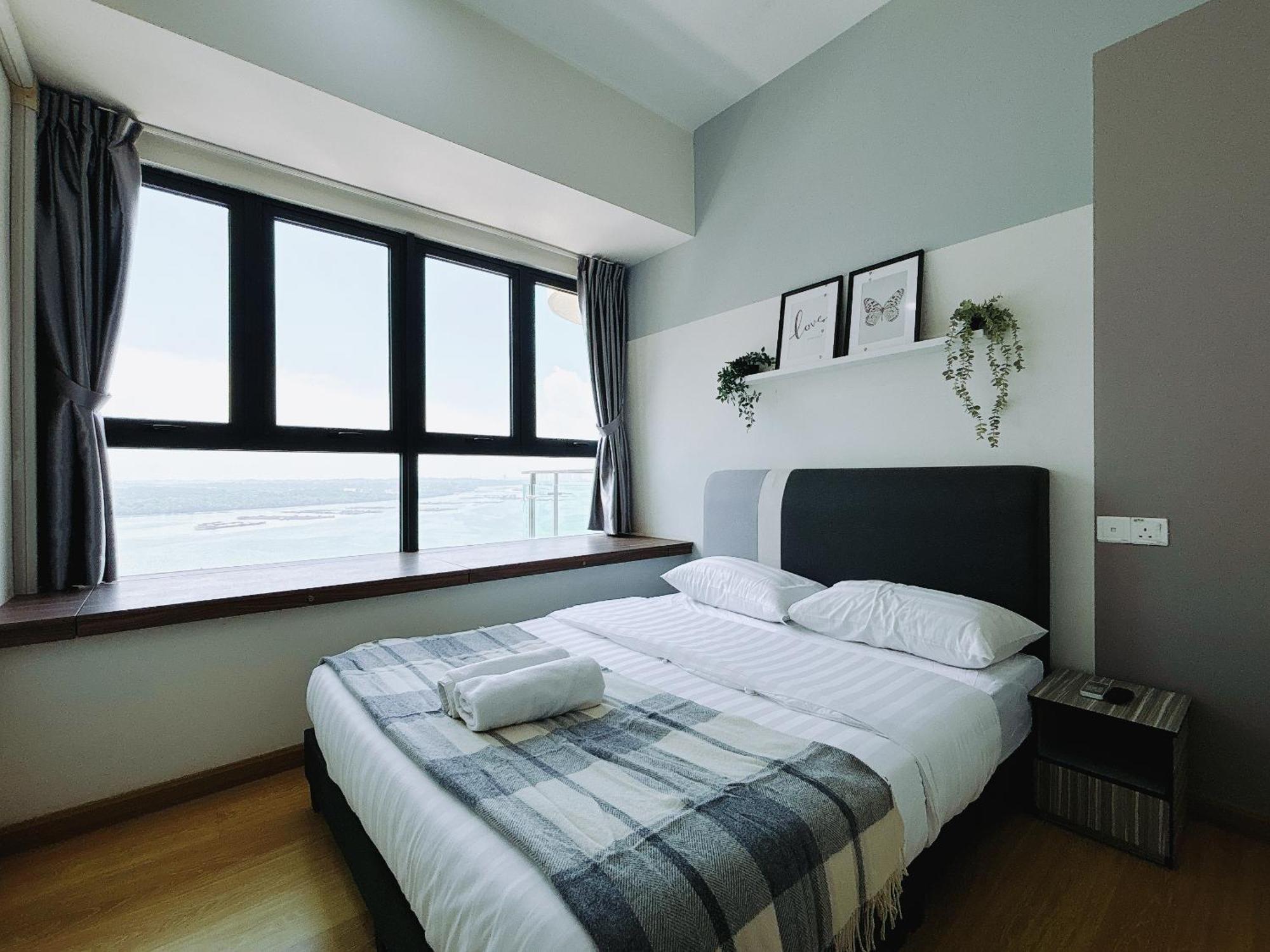 Scenic Country Garden Danga Bay By Lions Bay Apartment Johor Bahru Room photo
