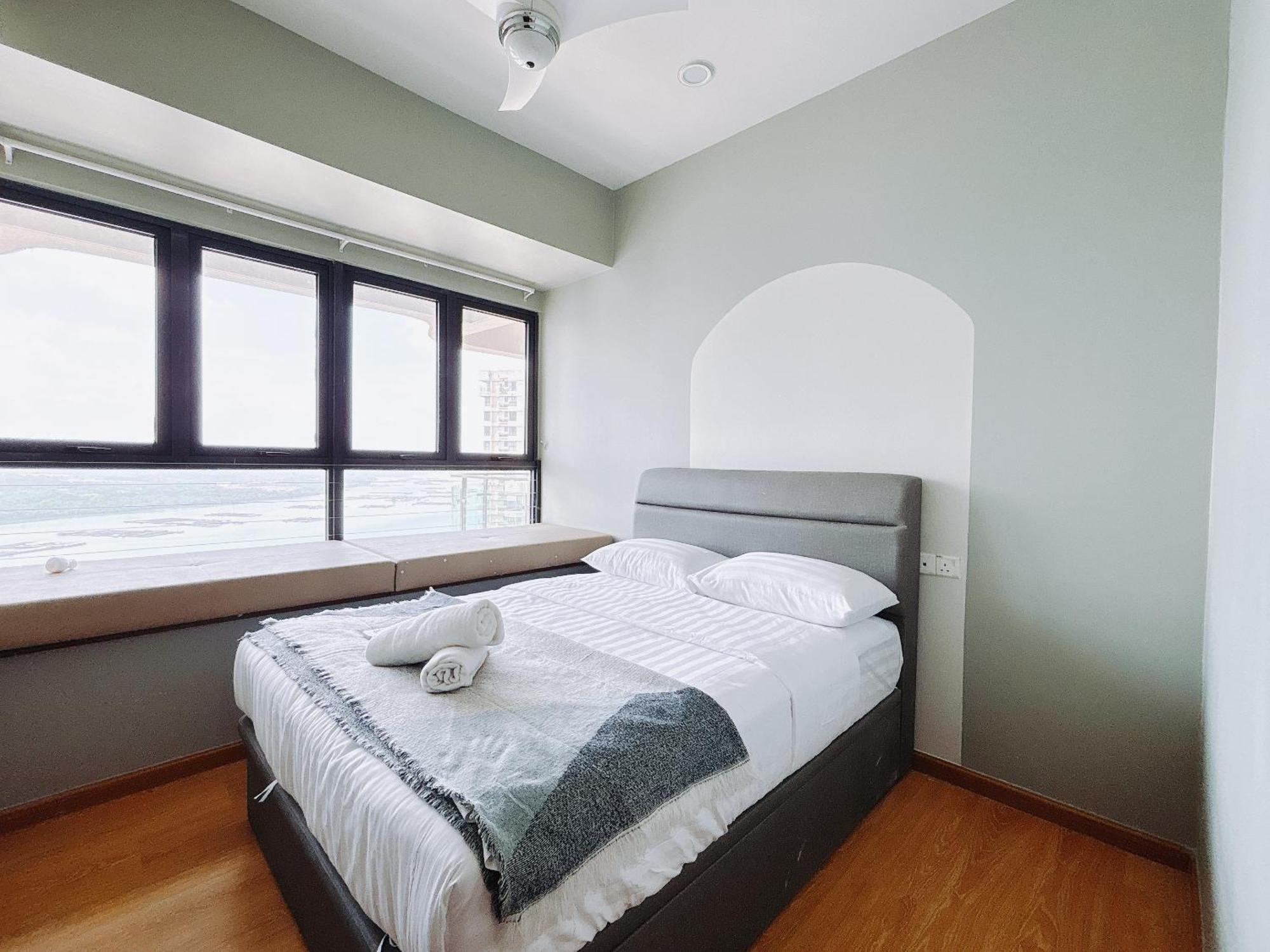 Scenic Country Garden Danga Bay By Lions Bay Apartment Johor Bahru Room photo